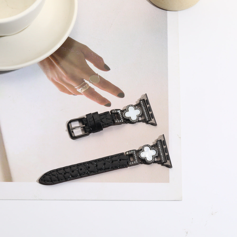 Narrow Leather Belt with White Shell and Four - Leaf Clover Motif